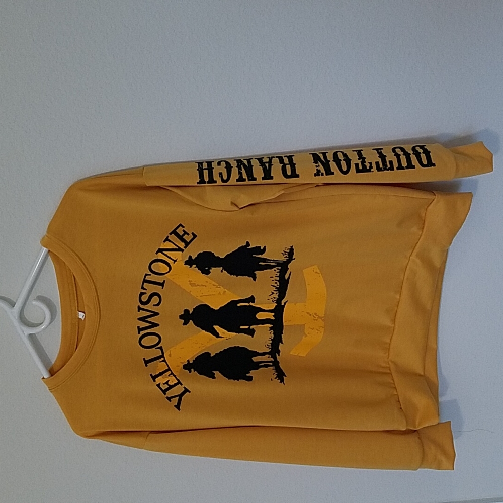 Gold and black Yellowstone lightweight sweatshirt. Ladies medium.